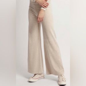 NWT Suzie Kondi Zephyra Flare Pants (Velour)